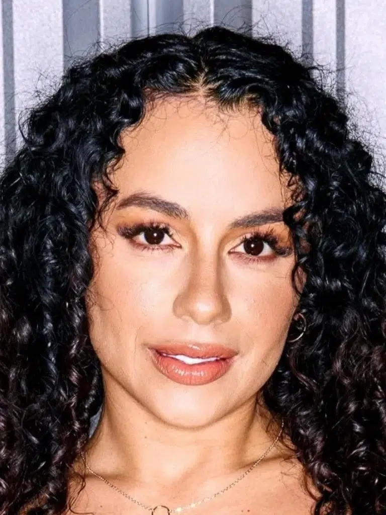 Brianna Bourbon Biography: Wiki, Age, Career, Height, Weight, Boyfriend, Net Worth & More